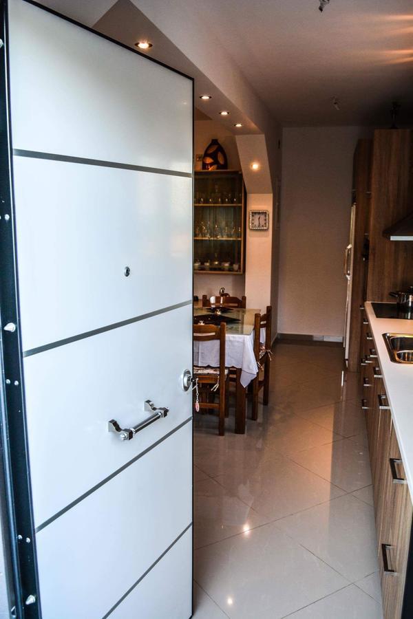 منزل الضيف فرافرونا  في Sofia'S Sea View House المظهر الخارجي الصورة